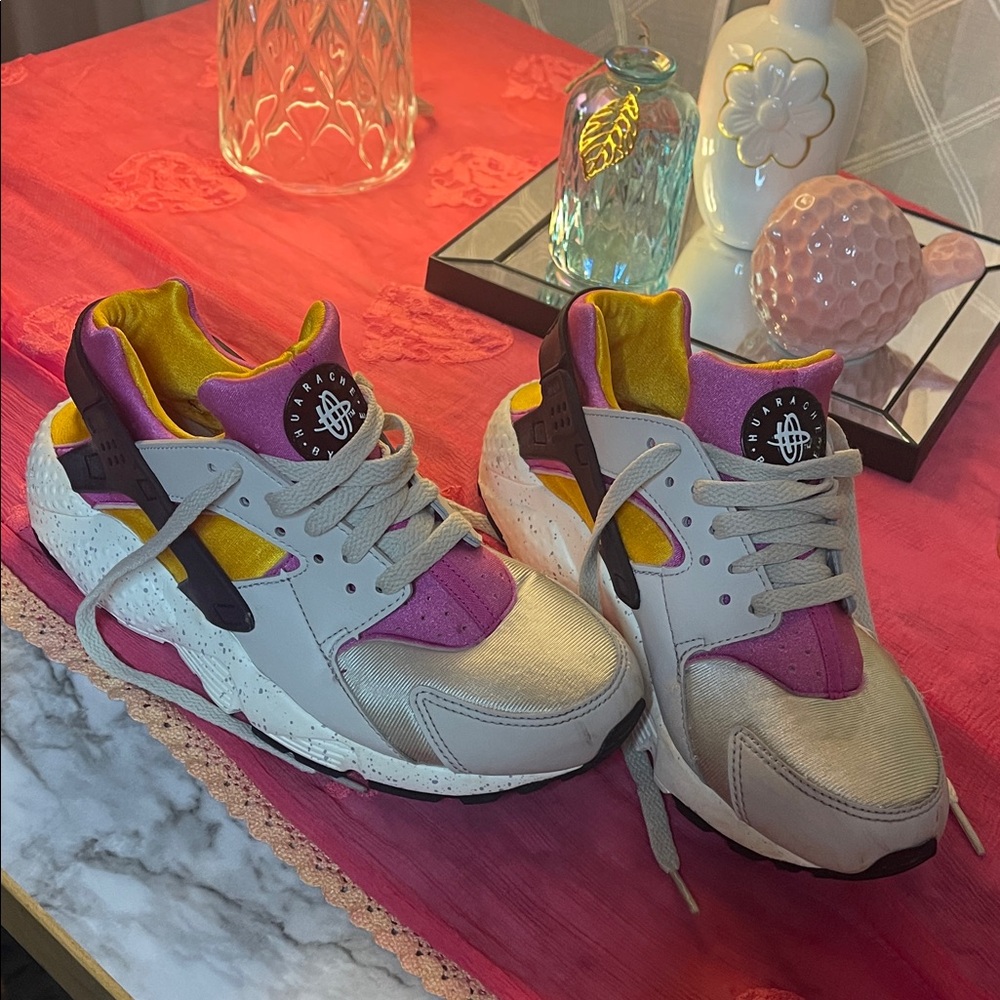 Nike Kids Huarache Sneakers with Pink and Yellow Highlights